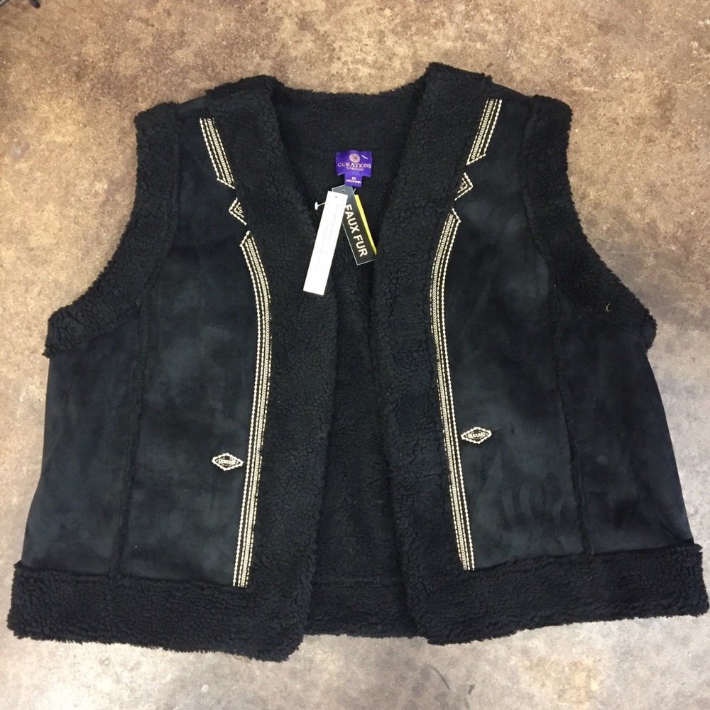 ❤NEW Curations Caravan Faux Fur Vest 3x 26/28